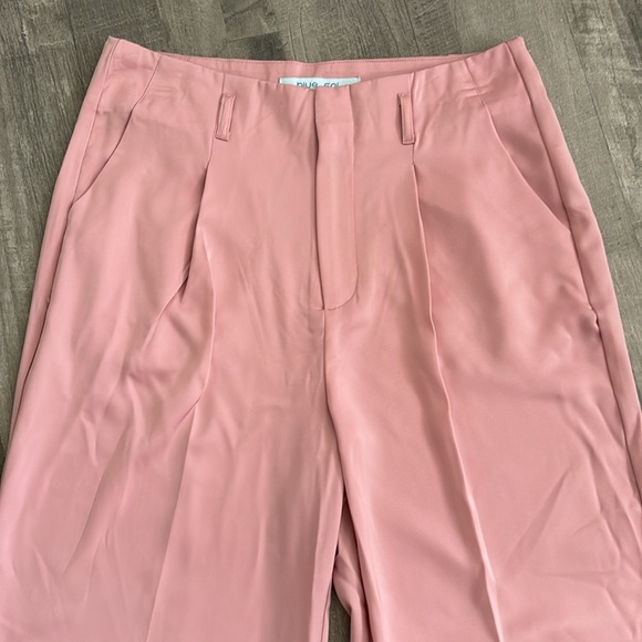 Blue Sol Womens Solid Pleated Front Trousers.  Size 10. Pink - Picture 2 of 11
